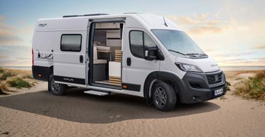 Fiat представив практичний будинок на колесах з кухнею та душем (фото)