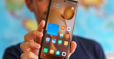 Найтонші смартфони Android у 2024 році: який з елегантних гаджетів обрати (відео)