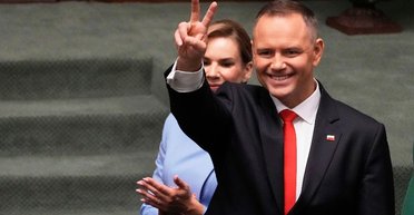 Беседы с духом Юзефа Пилсудского: Навроцкий рассказал о странных диалогах и зависимости от снюса