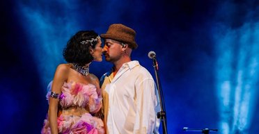 Всюду были вместе: что известно о жене и детях солиста ADAM Михаила Клименко (фото)