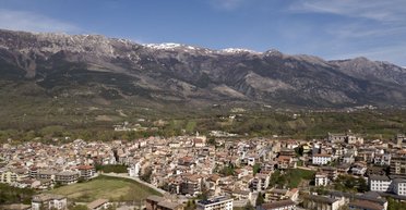 Популярна схема: в Італії продаються "супердешеві будинки" за 1 євро (фото)