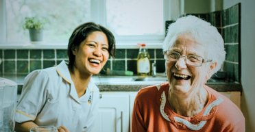 "Найкраще рішення в житті": жінка переїхала до будинку для літніх людей у 38 років