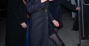 Николь Кидман в элегантном пальто была замечена на прогулке в Нью-Йорке (фото)