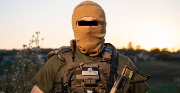 Воевал в Бахмуте: в Украине задержали военного из Германии, который совершал преступления и снимал их на видео