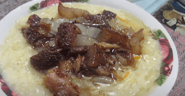 Засипана капуста зі шкварками: рецепт давньої української страви (відео)