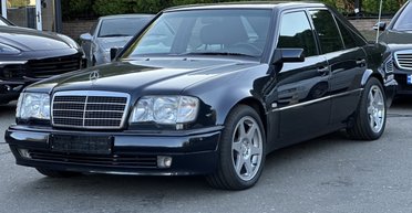 Непоказний раритет: найдорожчий Mercedes W124 в Україні продають за $130 000 (фото)