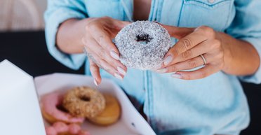 Топ-6 худших продуктов, которые обезвоживают кожу и приводят к появлению морщин