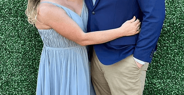 Унікальні сіамські близнючки вийшли заміж за ветерана армії США (фото, відео)