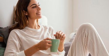 Полезно перед сном: 5 напитков, которые улучшат пищеварение и избавят от вздутия живота