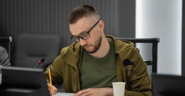 Волонтеры также выполняют конституционный долг: в ВСУ прокомментировали ситуацию со Стерненко