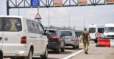 Выезд мужчин за границу: адвокат рассказал, каких изменений ожидать с 1 марта 2024 года