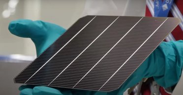 Чудо-краплі рекордно поліпшили сонячні панелі та врятували від швидкої деградації