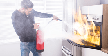 Сніданок не вдався: хлопець випадково увімкнув духовку на "4 000 замість 400" градусів (фото)