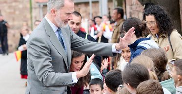 Жінка попросила короля Іспанії підписати довідку для доньки: його реакція стала вірусною в мережі