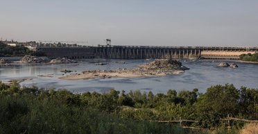 Подрыв Каховской ГЭС: в водохранилище начала возвращаться вода (спутниковые снимки)