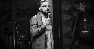 На войне погиб стендап-комик Артур Петров