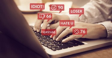 Хайп, раскол, коррупция, рэкет: типичные занятия внутреннего врага Украины - или полезного идиота