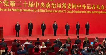 Сі Цзіньпін готує Китай до війни. Сі закликав китайців опустити голови і важко працювати