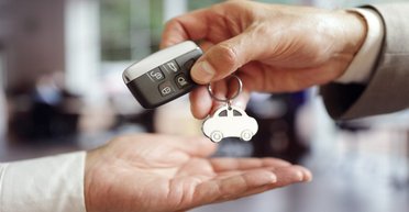 Бум на электрокары и возвращение на довоенный уровень: каким был авторынок Украины в 2025 году