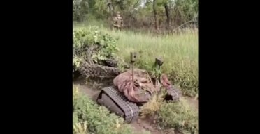 ЗС РФ використовують північнокорейську РСЗВ Type-75 на платформі "Варан": у чому суть рішення