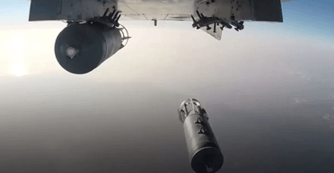 "Эволюционный шаг": Путин оснащает КАБы реактивными двигателями, какие 6 областей в опасности