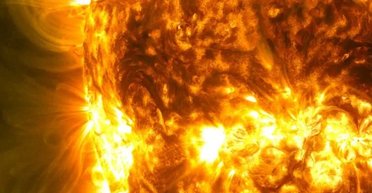 16 спалахів на Сонці та два найпотужнішого класу Х: коли буде геомагнітна буря (відео)