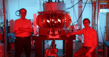 Напечатали на 3D-принтере: ученые создали компактный термоядерный реактор размером со стол