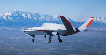 Исторический момент: секретный беспилотник ВВС США XQ-67A совершил первый полет (видео)