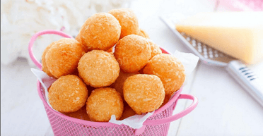 Сирні кульки у фритюрі: швидкий рецепт, коли несподівано нагрянули гості