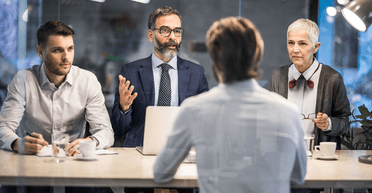 Как рассказывать о себе, чтобы всем запомниться? История абитуриента, который побрился на лысо