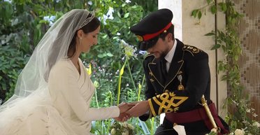 Вагітну принцесу Раджву вперше помітили на публіці (фото)