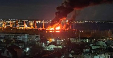 Взрывы в Севастополе: оккупанты перекрыли Керченский мост, — соцсети