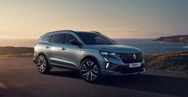 Renault презентовала электрифицированный семейный кроссовер с запасом хода 1100 км (фото)