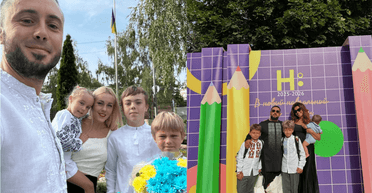 1 вересня під звук сирени: як Джамала, Монатик, Могилевська та інші зірки відвели дітей до школи