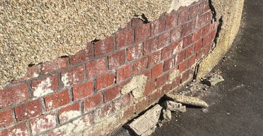 Не только уродливый ремонт: какие факторы снижают стоимость дома на 20%