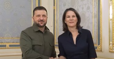 "Зміцнить ЄС": Німеччина посилить підтримку України у війні проти РФ, — Бербок