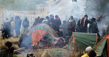 Прорвутся ли беженцы в Европу? Три сценария развития кризиса на границе Польши и Беларуси