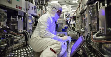 США відчули на собі удар Китаю: Пентагон терміново шукає джерела галію для своїх чипів