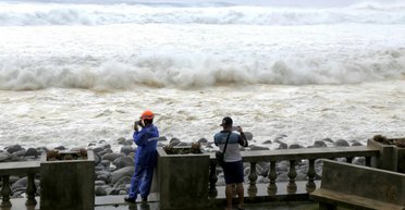 Понад 10 000 людей евакуйовано: експерти попереджають про "масштабну катастрофу"