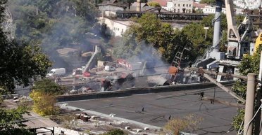 Удары по кораблям РФ в Крыму: украинцам показали, как выглядит БДК "Минск" (видео)