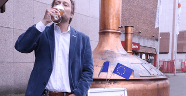 Пивна демократія: у Німеччині люди отримають безкоштовний напій за голос на виборах