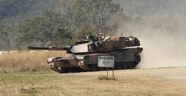 Австралия отправила новую партию танков Abrams M1A1 в Украину: детали поставки (видео)