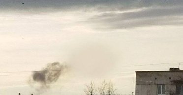 "Власти" перекрыли Крымский мост: в оккупированной Керчи прозвучало 4 взрыва (фото)