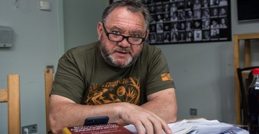 "Берешь прут и бьешь": актер Бенюк рассказал, как заставить детей забыть русский язык (видео)