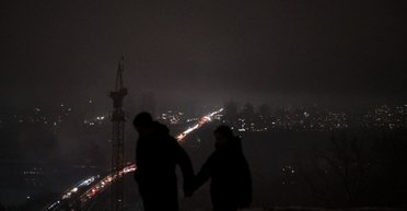 Свет вернется весной: как тепло и солнце повлияют на графики отключений в Украине