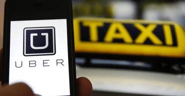 Мужчина заказал Uber и разговорился с водителем: его история поразила пассажира и сеть (видео)