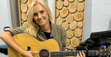 Ирине Федишин врачи запретили выходить на сцену: певица перенесла несколько концертов (фото)