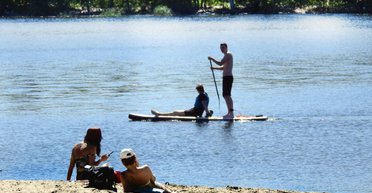 Літо триває: синоптики обіцяють тепло, сонце і грози на заході сонця
