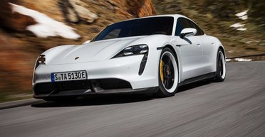 На електромобілях Audi та Porsche помітили небезпечний дефект: він може викликати пожежу