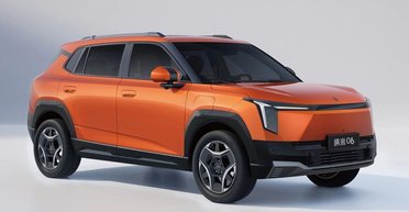 В Китае показали молодежный электрокроссовер за $14 000 (фото)